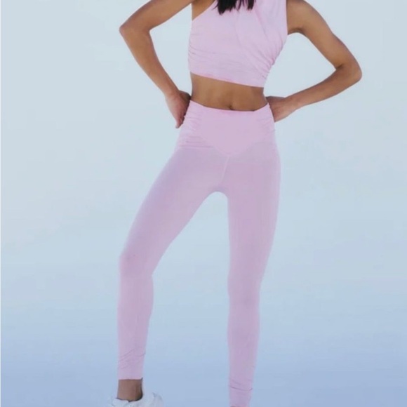 FP Movement Spin Me Set In Raspberry NWOT - Picture 4 of 5